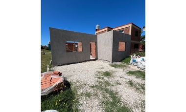 Casa en construccion mas monoambiente, Camet Norte