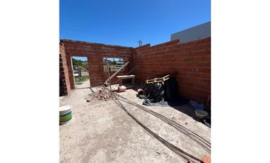 Casa en construccion mas monoambiente, Camet Norte