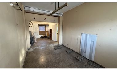 Asunción 1325 Casa con Local