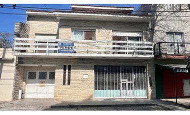 Asunción 1325 Casa con Local