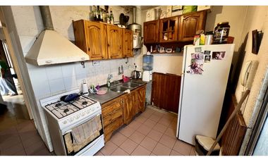 Av San Martin 751 Depto 3 amb