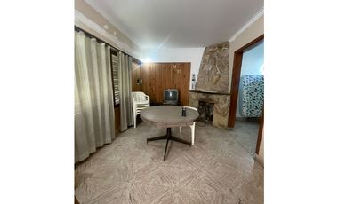 Chalet a una cuadra de la playa, Santa Clara del Mar