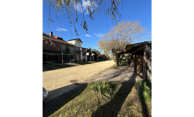 Chalet en excelente ubicacion, OPORTUNIDAD.