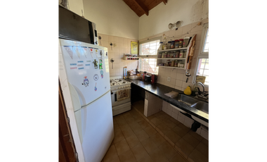 Chalet en excelente ubicacion, OPORTUNIDAD.