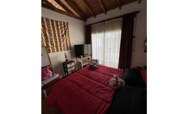 Chalet en excelente ubicacion, OPORTUNIDAD.