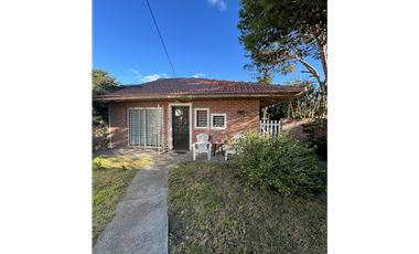 Chalet en excelente ubicacion, OPORTUNIDAD.