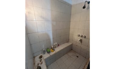 Chalet en excelente ubicacion, OPORTUNIDAD.