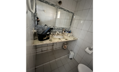 Chalet en excelente ubicacion, OPORTUNIDAD.