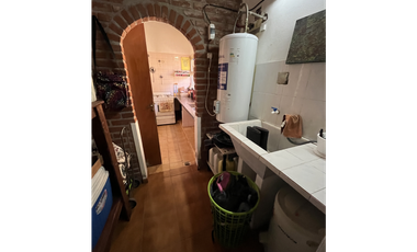 Chalet en excelente ubicacion, OPORTUNIDAD.