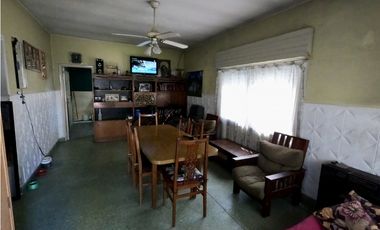 Casa tipo Americana Zona Av. Belgrano