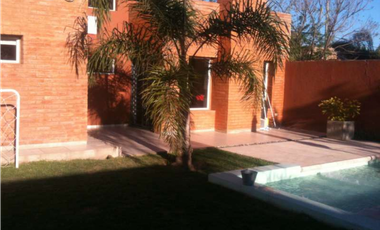 Casa en Venta de 3 Dor. Pileta. Arguello. Zona norte Córdoba
