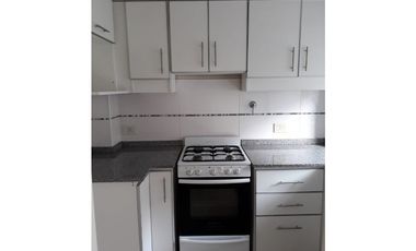 EXCELENTE DEPARTAMENTO EN ESTACION DE CASTELAR EN VENTA