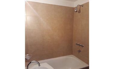 EXCELENTE DEPARTAMENTO EN ESTACION DE CASTELAR EN VENTA