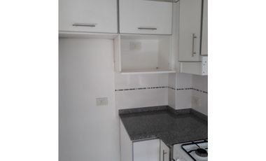 EXCELENTE DEPARTAMENTO EN ESTACION DE CASTELAR EN VENTA