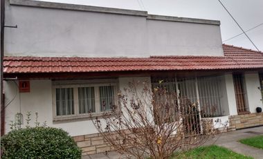 CHALET Y ESTUDIO EN PARQUE LURO