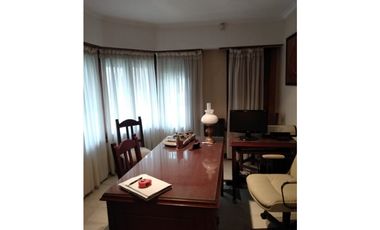 CHALET Y ESTUDIO EN PARQUE LURO