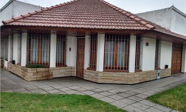 CHALET Y ESTUDIO EN PARQUE LURO
