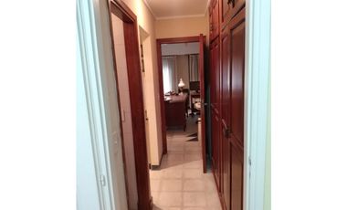 CHALET Y ESTUDIO EN PARQUE LURO