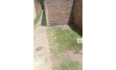 CASA EN PH CON AMPLIO TERRENO EN VENTA SOBRE BRANDSEN