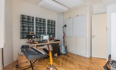 Departamento en Venta 2 dormitorios  con 2 patios en Balvanera