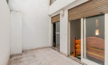 Departamento en Venta 2 dormitorios  con 2 patios en Balvanera