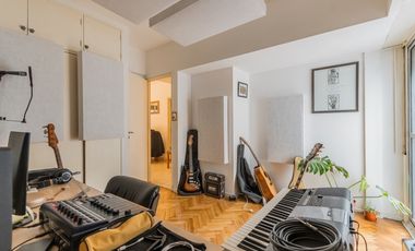 Departamento en Venta 2 dormitorios  con 2 patios en Balvanera