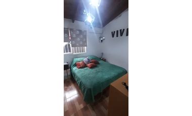 HERMOSA CASA EN PH TOTALMENTE ACTUALIZADA EN VENTA. MORON SUR
