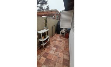 HERMOSA CASA EN PH TOTALMENTE ACTUALIZADA EN VENTA. MORON SUR