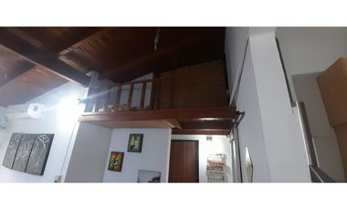 HERMOSA CASA EN PH TOTALMENTE ACTUALIZADA EN VENTA. MORON SUR