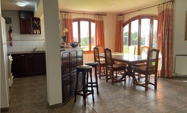 Casa ideal para proyectos frente al mar !!!