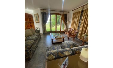 Casa ideal para proyectos frente al mar !!!