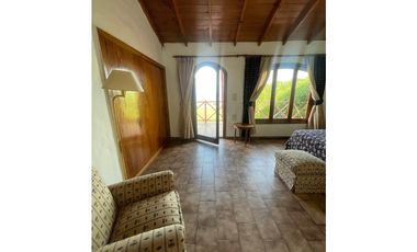 Casa ideal para proyectos frente al mar !!!