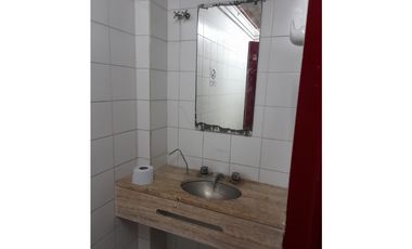 DOS EDIFICIOS EN 