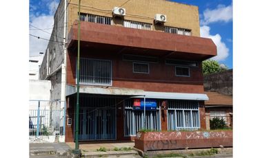 DOS EDIFICIOS EN 