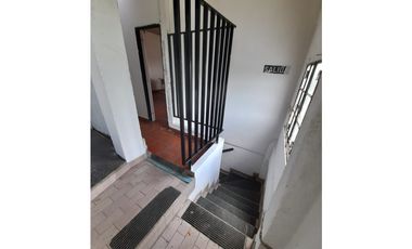 DOS EDIFICIOS EN 