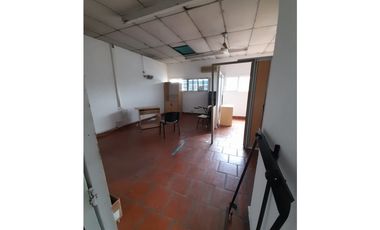 DOS EDIFICIOS EN 