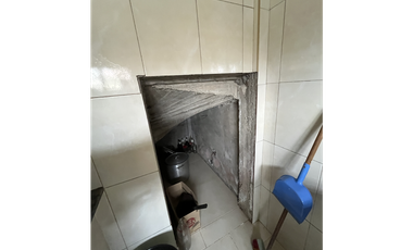 Propiedad de 6 ambientes a una cuadra de la playa, Santa Clara Del Mar