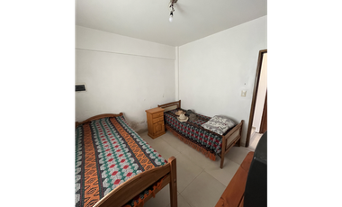 Propiedad de 6 ambientes a una cuadra de la playa, Santa Clara Del Mar