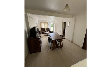 Propiedad de 6 ambientes a una cuadra de la playa, Santa Clara Del Mar