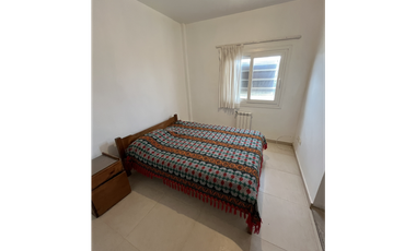 Propiedad de 6 ambientes a una cuadra de la playa, Santa Clara Del Mar