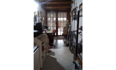 HERMOSO Y FUNCIONAL CHALET EN VENTA. ITUZAINGO NORTE