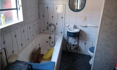 HERMOSO Y FUNCIONAL CHALET EN VENTA. ITUZAINGO NORTE