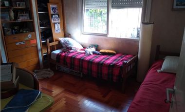 HERMOSO Y FUNCIONAL CHALET EN VENTA. ITUZAINGO NORTE