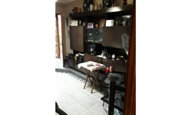 HERMOSO Y FUNCIONAL CHALET EN VENTA. ITUZAINGO NORTE