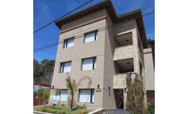 Departamento de 3 ambientes con pileta climatizada