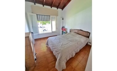 Chalet en PH 3 ambientes con entrada p/ autos - Soler y C. de Dolores