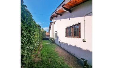 Chalet en PH 3 ambientes con entrada p/ autos - Soler y C. de Dolores
