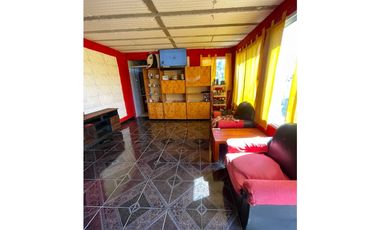 casa mas departamento ubicada en Camet Norte