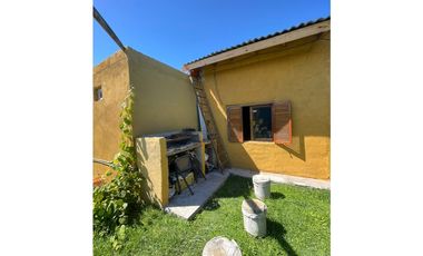 casa mas departamento ubicada en Camet Norte