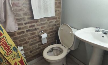 CASA LUJAN CENTRICA CON DPTO APARTE